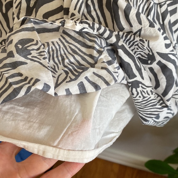Zebra print twirl skirt size 12 or XL GAP - Picture 2 of 5